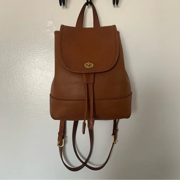 Vintage Coach Large Daypack Backpack in British Tan 9791 EUC Cleaning and Conditioning Old Coach Classics: The Large  main image 3